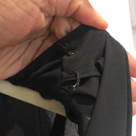 EUC Banana Republic Monogram open back top - Picture 7 of 8